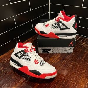 Air Jordan 4 Fire Red Size 7 Youth With Box 2020 Release